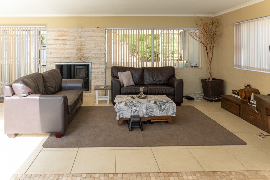 6 Bedroom Property for Sale in Fish Hoek Western Cape